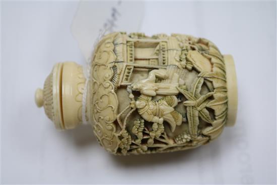 A 19th century Chinese ivory snuff bottle and stopper H.9cm